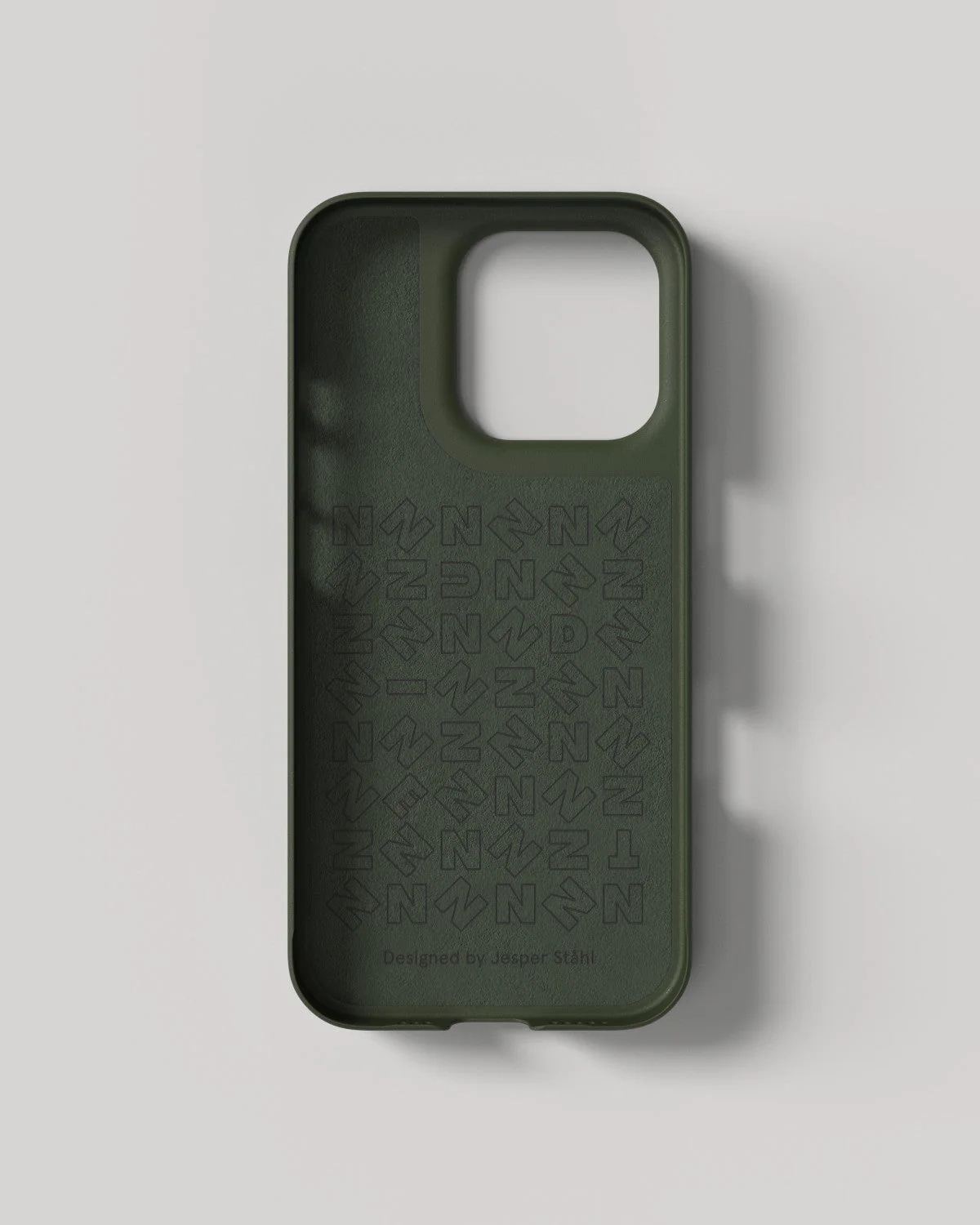 iPhone 16 Pro MagSafe Schutzhülle Thin Case aus Recycelten Materialien (00-000-0105-0002) - Pine Green