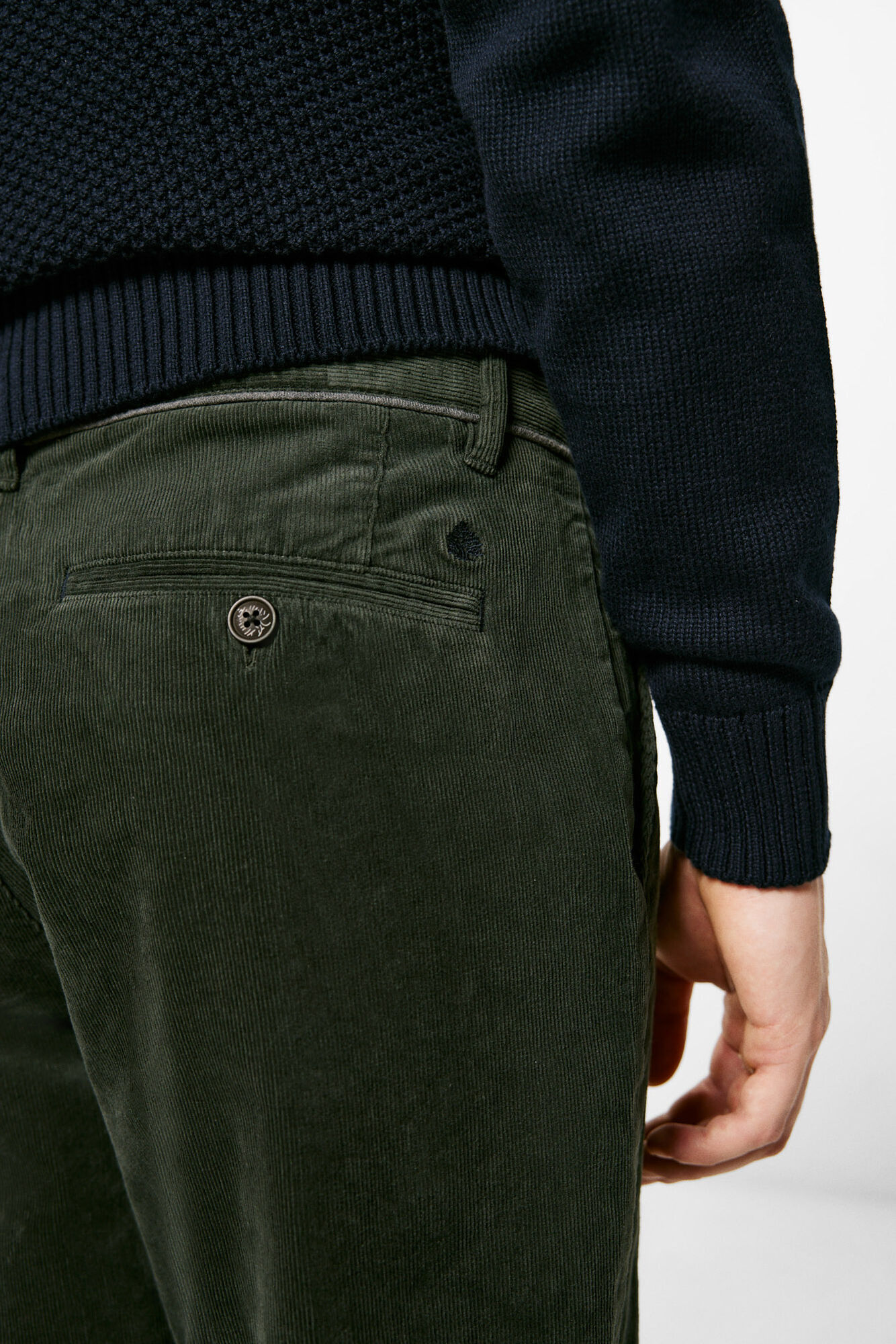 Chino micro veludo cotelê