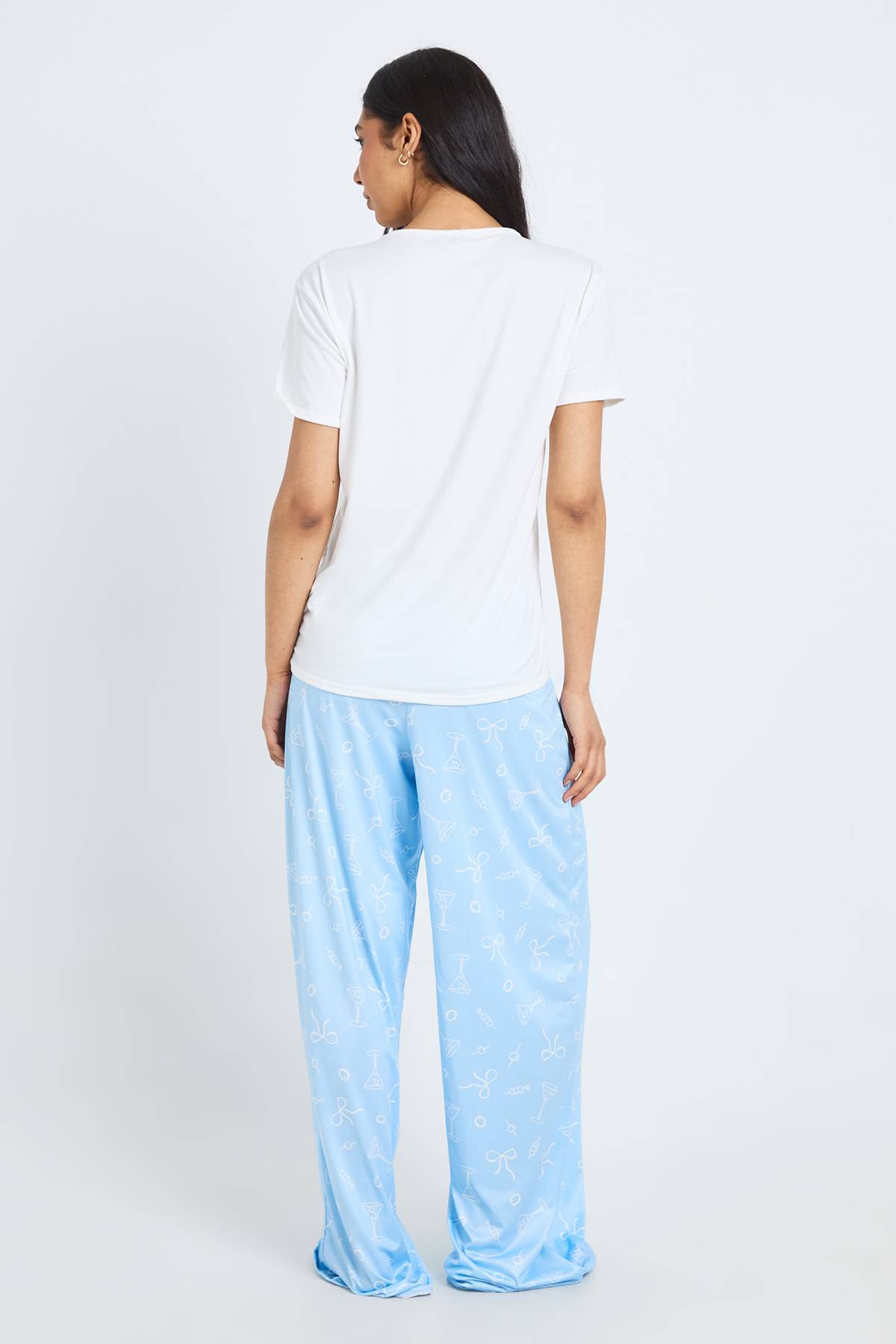 boohoo Ensemble Pyjama T-shirt Et Pantalon Grande Taille Imprimé Martini Et Nœuds