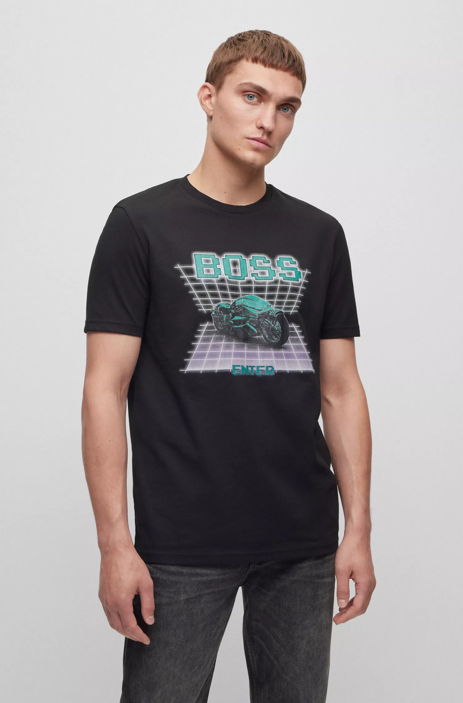 Camiseta BOSS laranja em malha de algodão com estampa do logotipo da estação.
