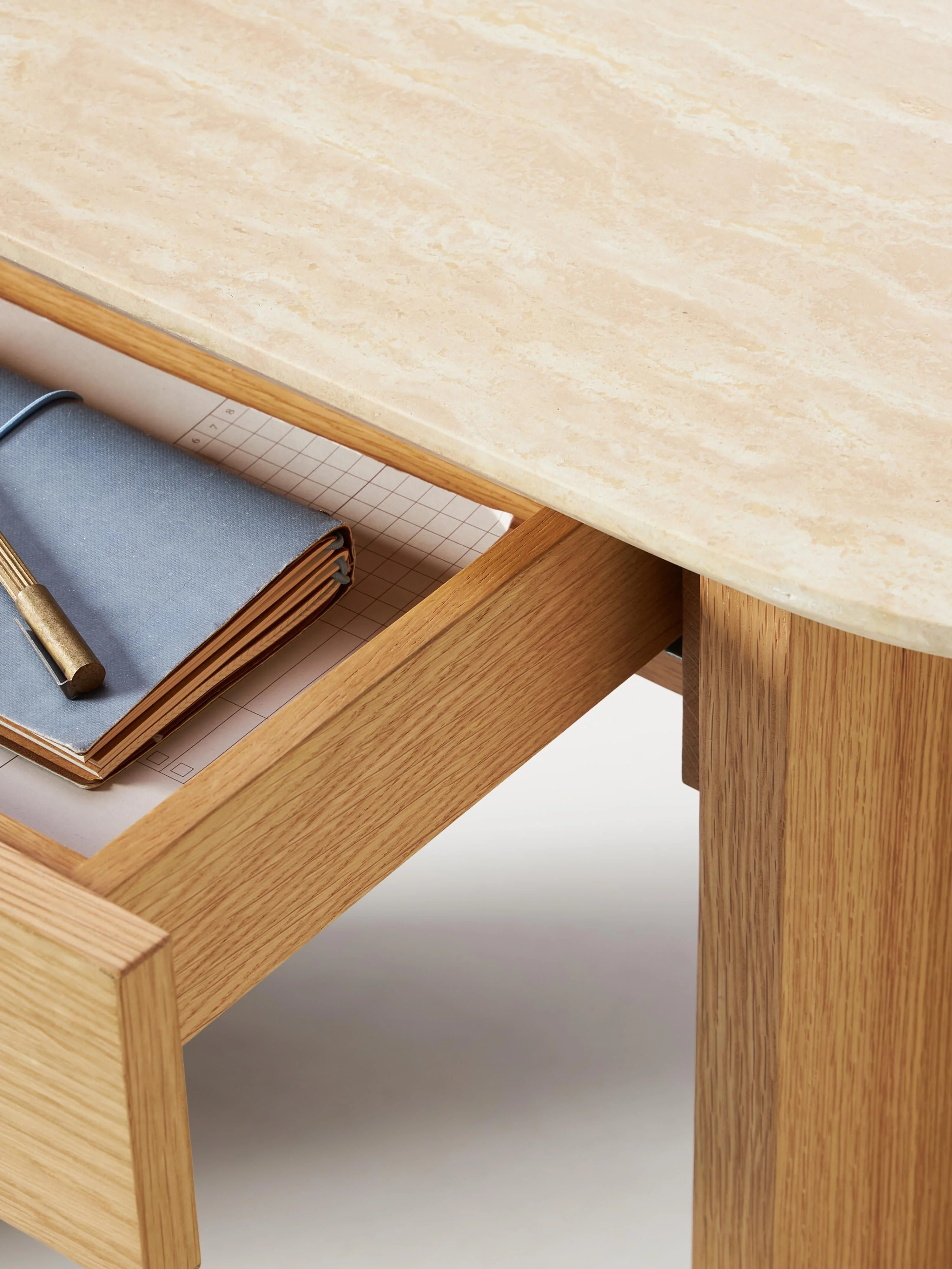 Houten console Zumi met travertin blad en lade