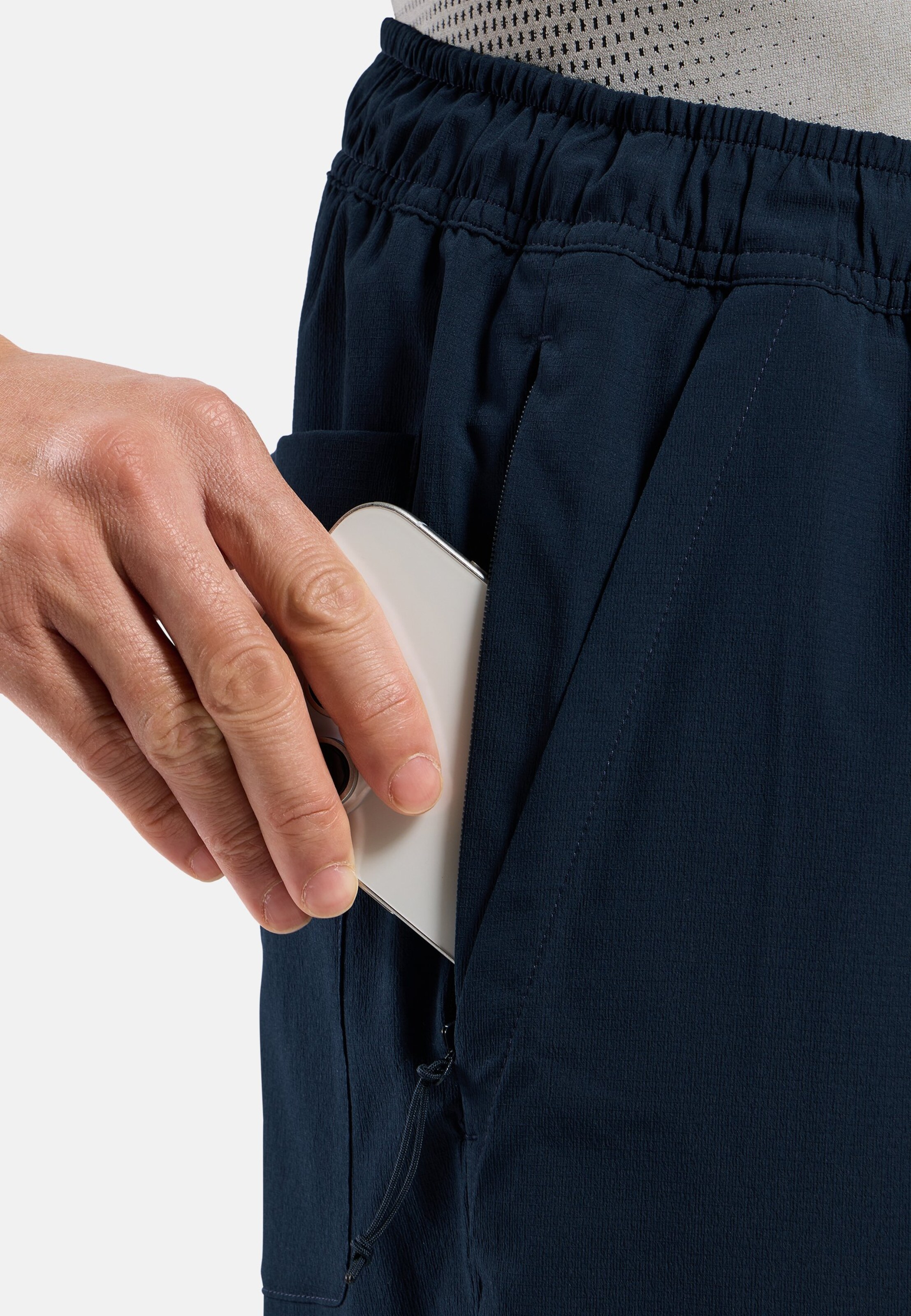 Ultraleichte Ascent 7/8-Ripstop-Hose mit schmal zulaufendem Bein in dark sapphire