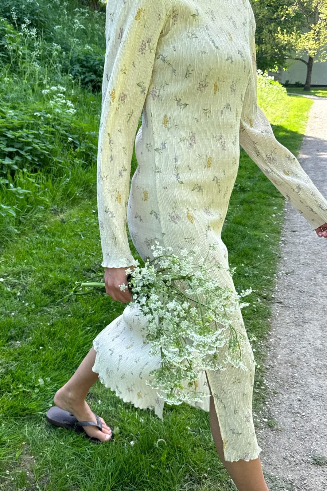 BYIC Odaic Dress cfp creme flower print
