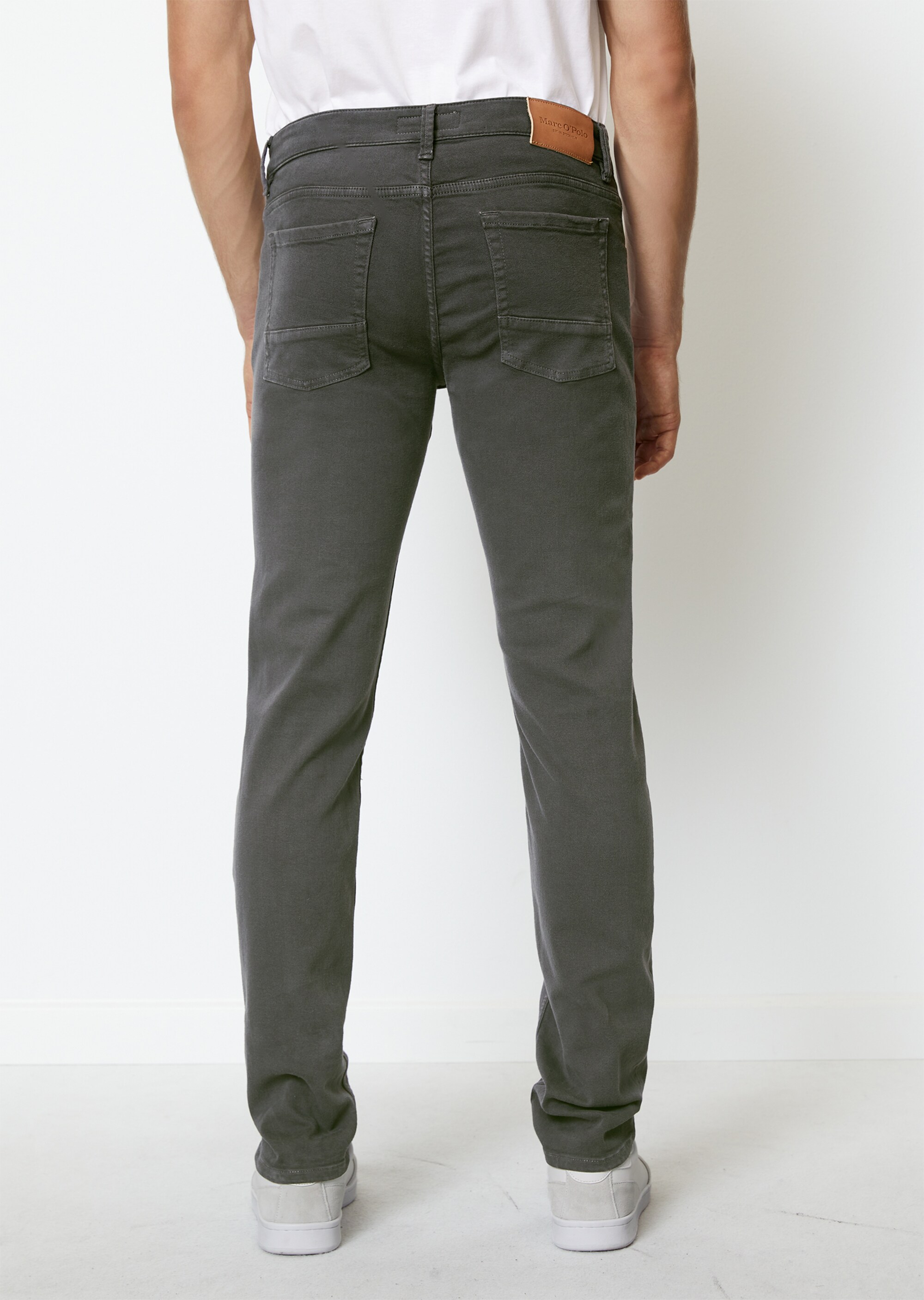 Jeans Modell SJÖBO shaped aus elastischem Bio-Baumwolle-Mix