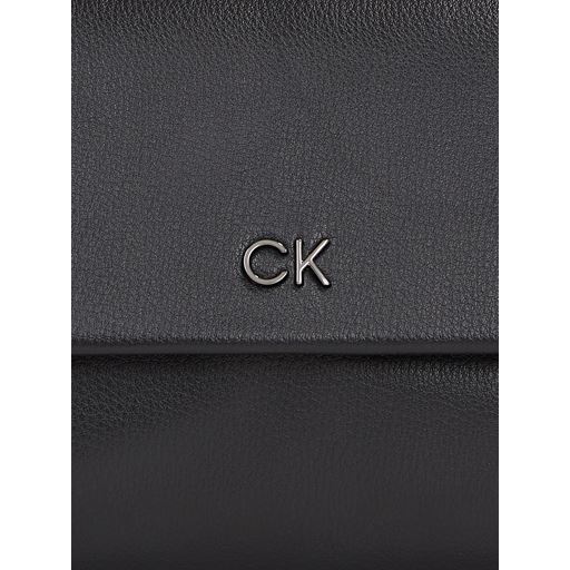 Calvin Klein Daily Pebble Skuldertaske, Black