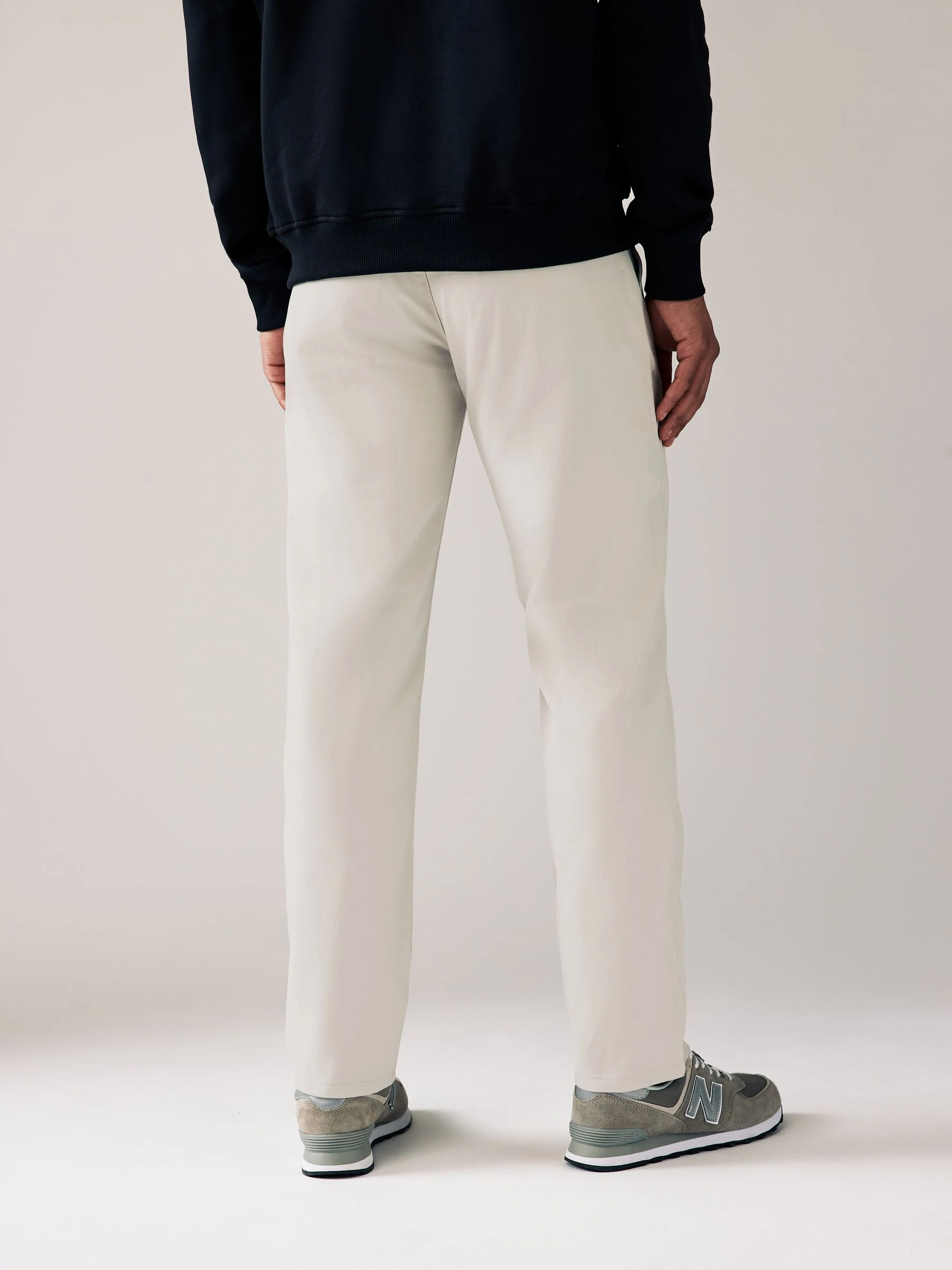 Kiezelkleurig licht - Straight fit - Stretchy chino