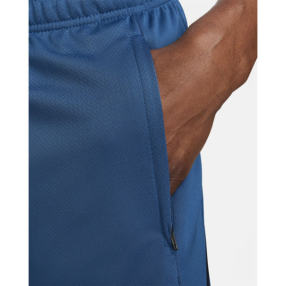 Nike Strike Short