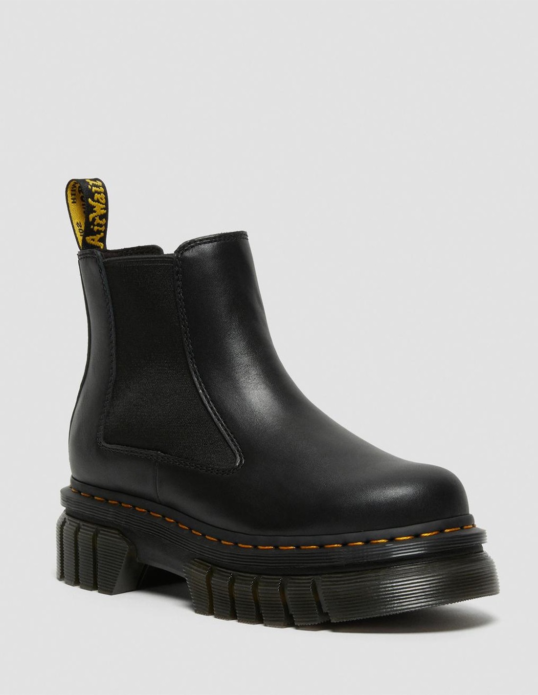 dr martens chelsea boots compensées femme audrick cuir noir