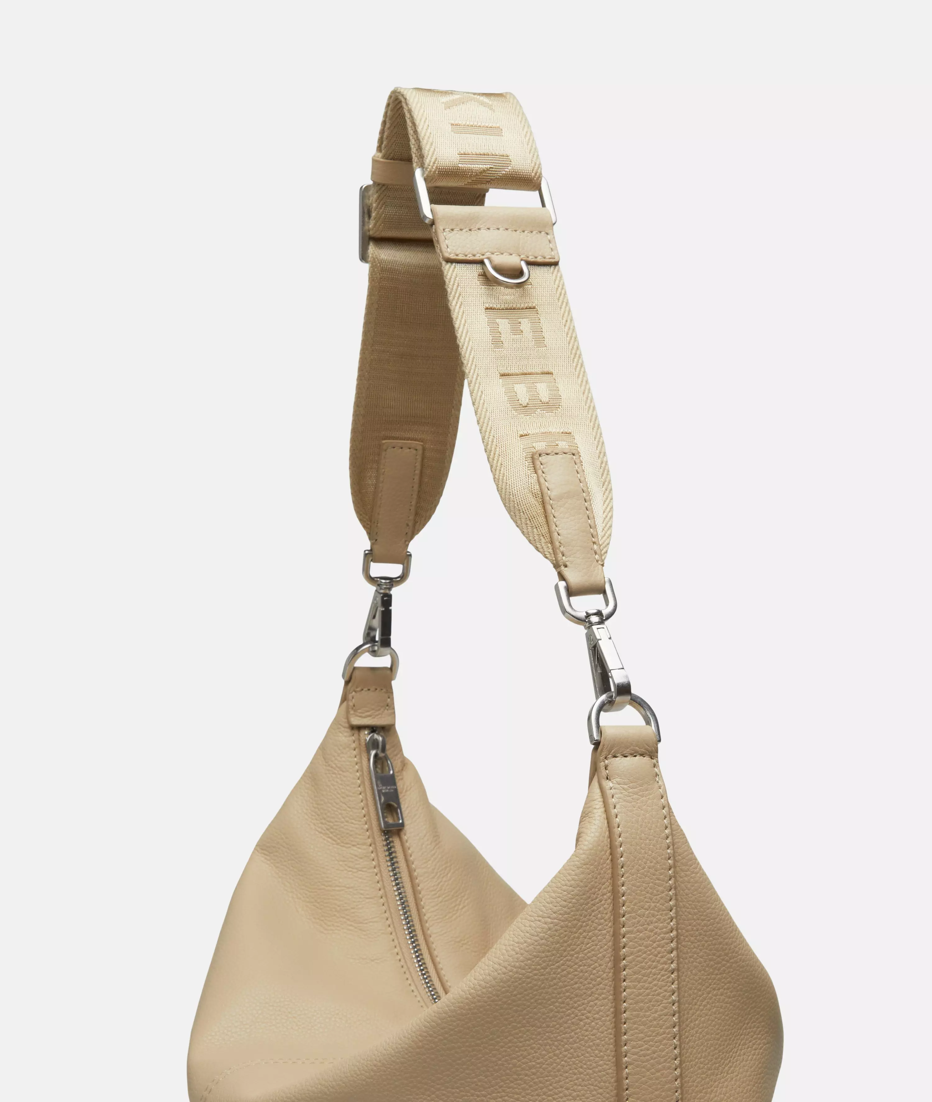 Paris Hobo M Spacious cowhide leather shoulder bag