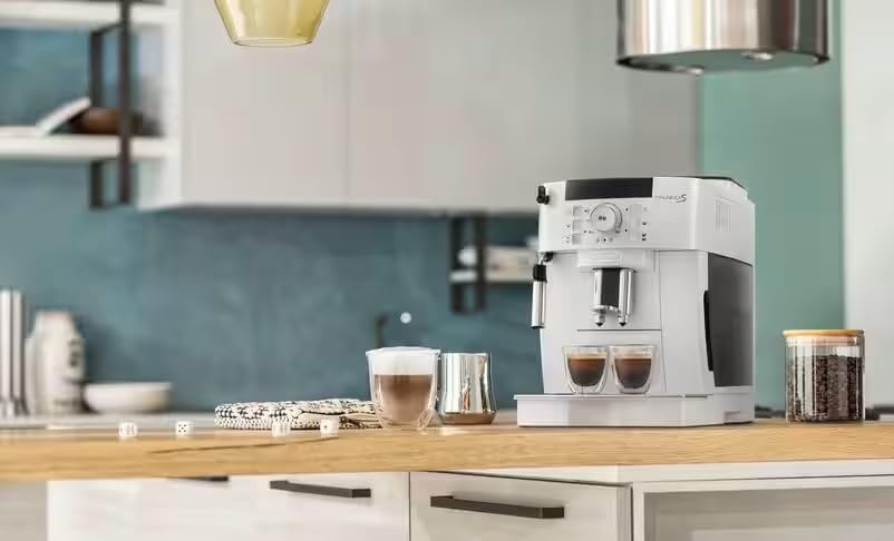 De'Longhi Magnifica S ECAM22.110.W, Automatische Kaffeemaschine, Manuell Einstellbarer Milchaufschäumer, Bean-to-Cup Espressomaschine, 2 Rezepte, Temperaturkontrolle, 2 Espressi Gleichzeitig, Weiß