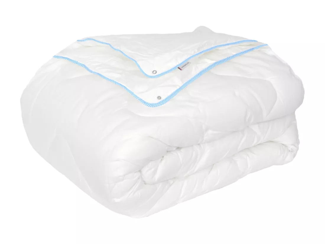 Couette 4 saisons 260x240 cm HARMONIE garnissage fibre polyester 150+300 = 450 g/m2