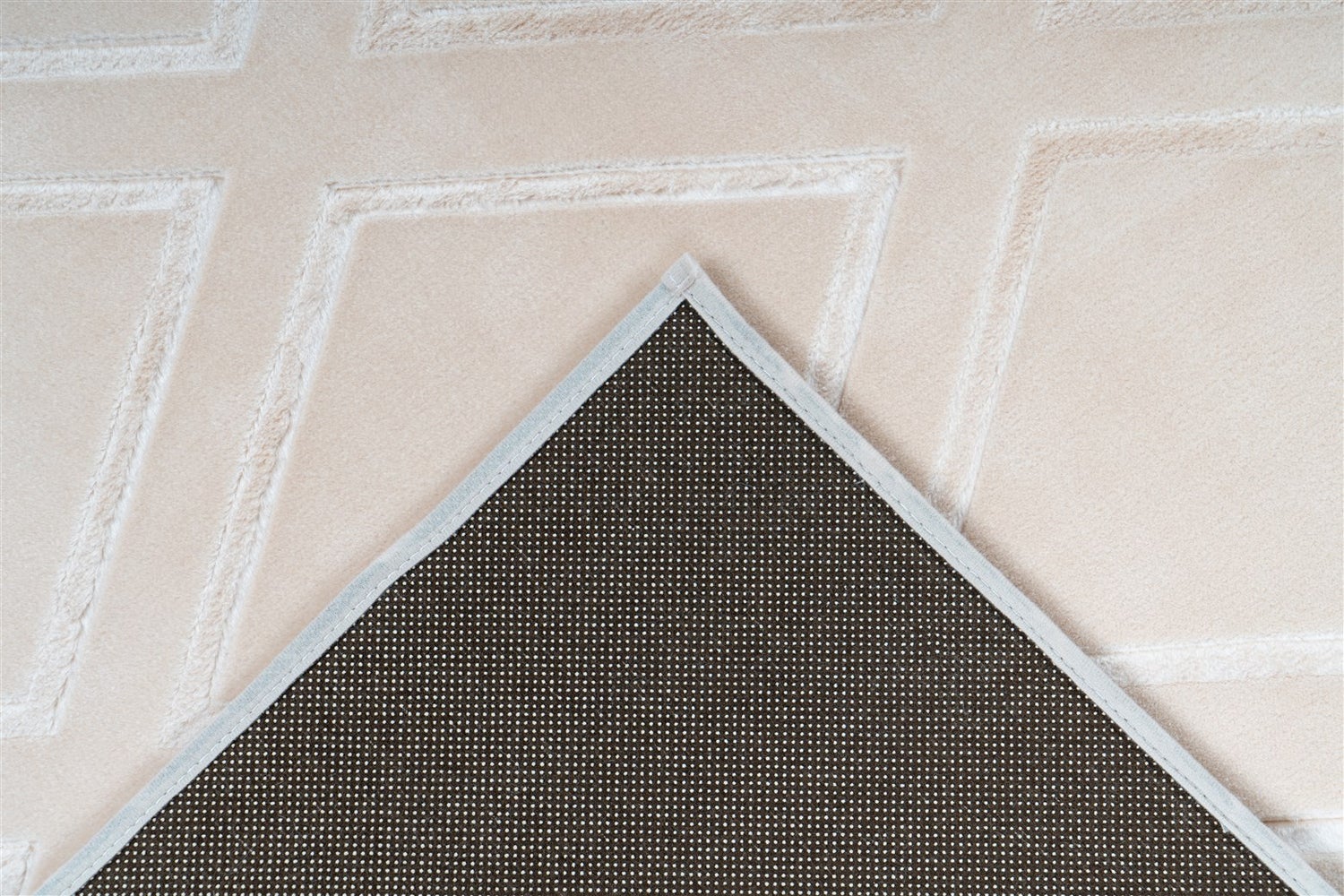 Kortpolig vloerkleed Blissique Cream Modern, Classic 120 x 170 cm