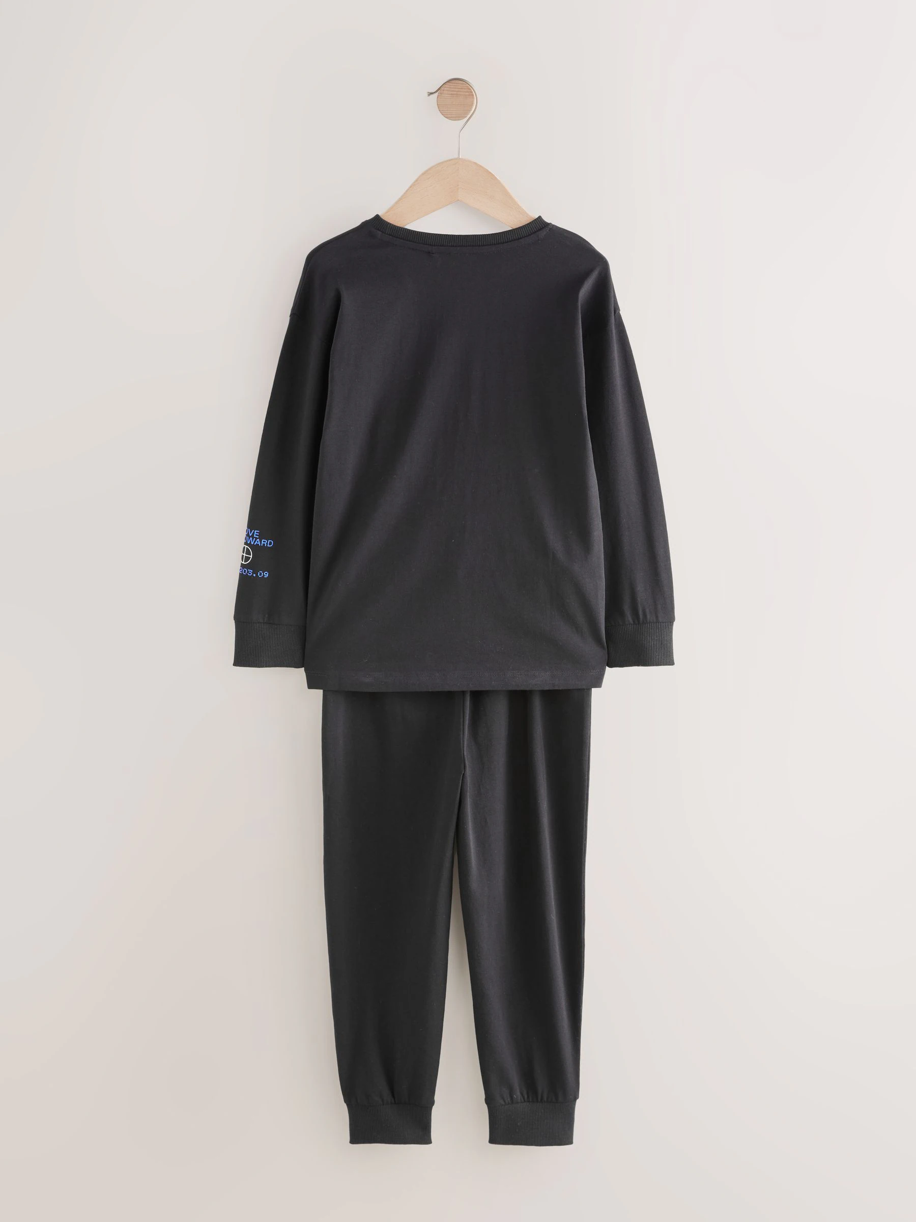 Blauw/zwart met voetbal - Verpakking van 2 pyjama's met lange mouwen (3-16 jr)