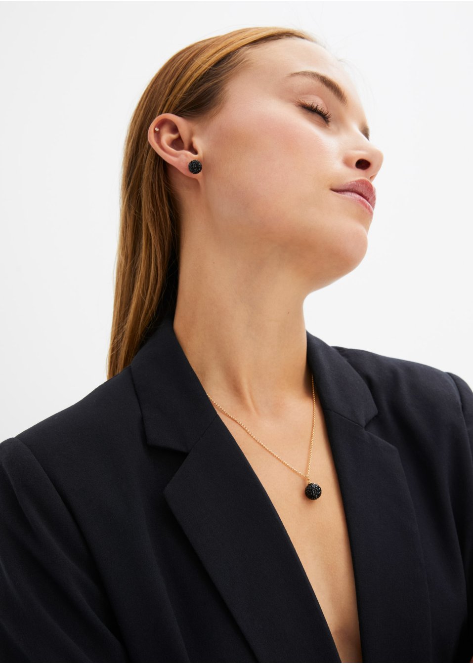 Collier et boucles d'oreilles avec zirconium