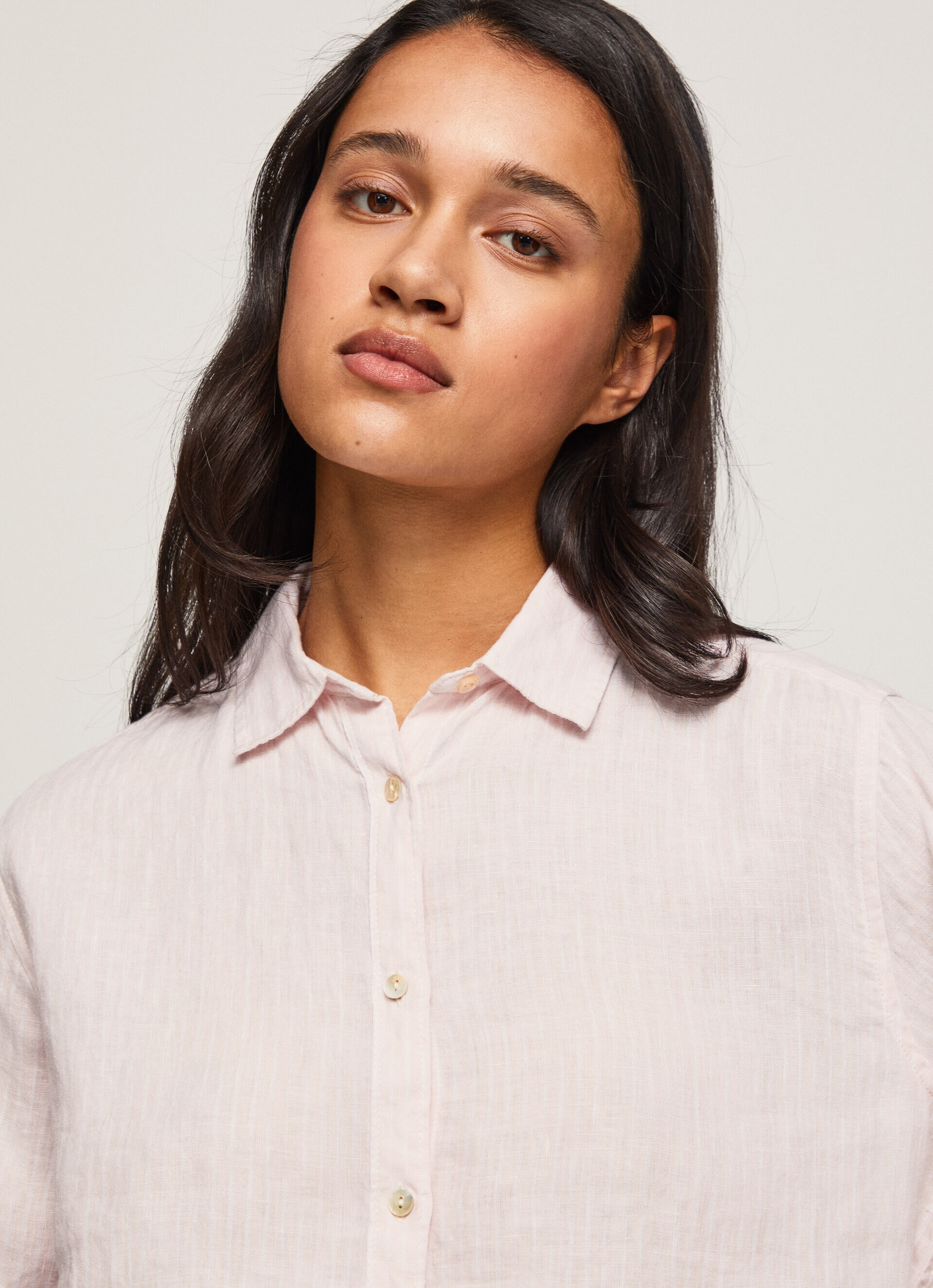 Camisa de corte regular em linho listrado - rosa claro