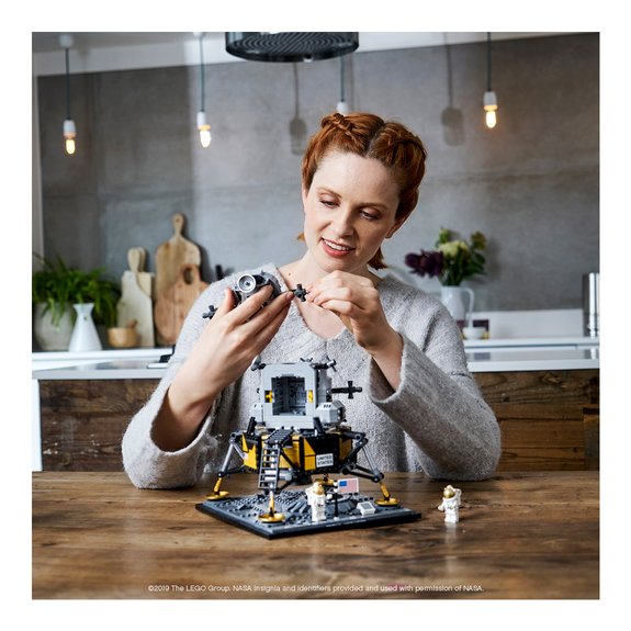 NASA Apollo 11 Lunar Lander LEGO Creator Expert 10266