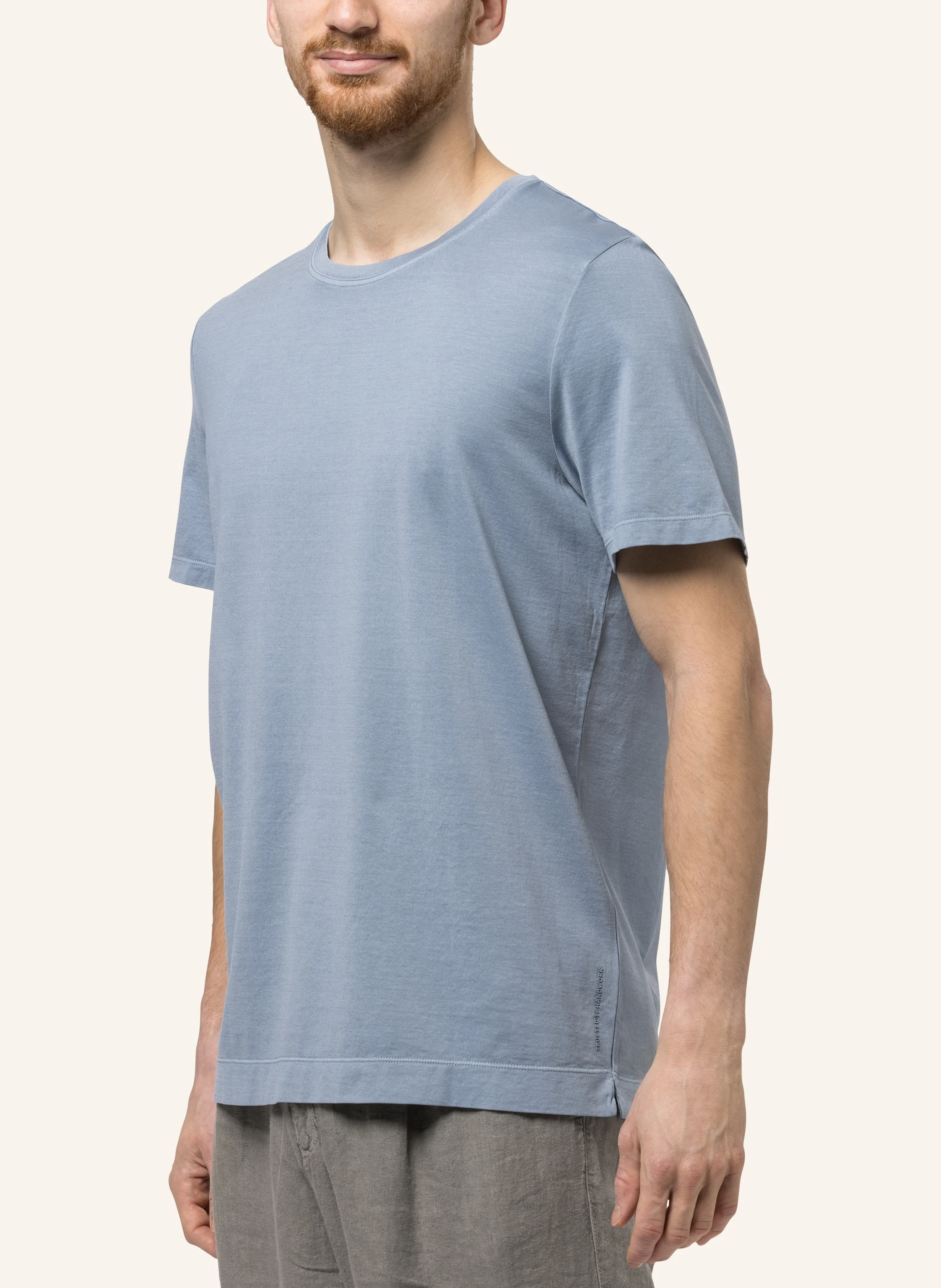 TRUSTED HANDWORK Round Neck 1/2-Sleeve T-Shirt