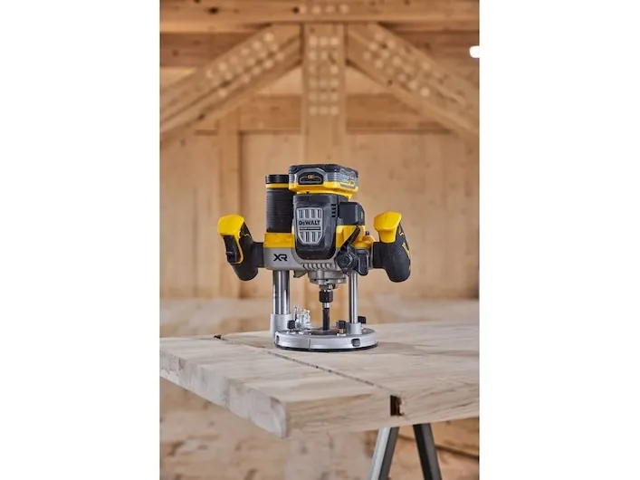 DeWALT DCW620H2-QW, Fod til justering af fræsedybde, Sort, Gul, 23000 rpm, 8 (5/16