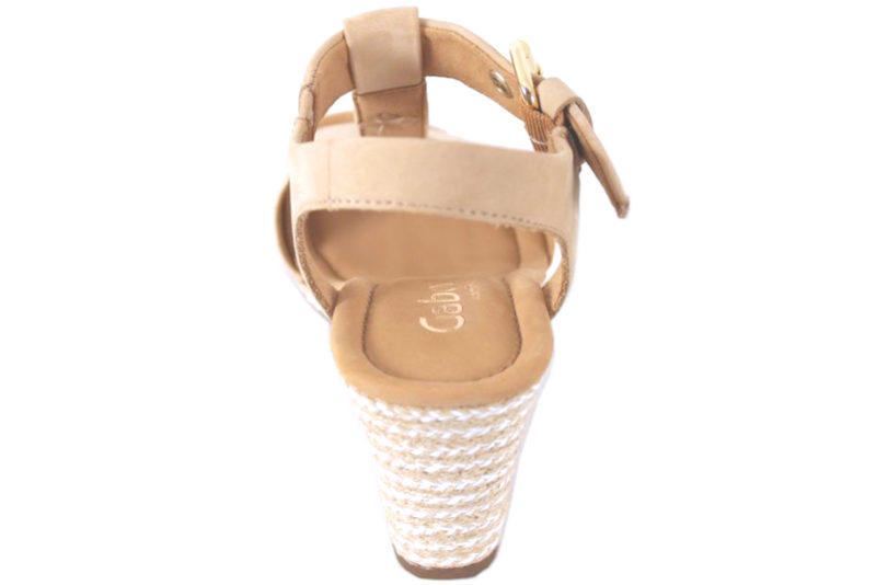GABOR SANDFARVET LET SANDAL I GLAT SKIND OG NUBUCK