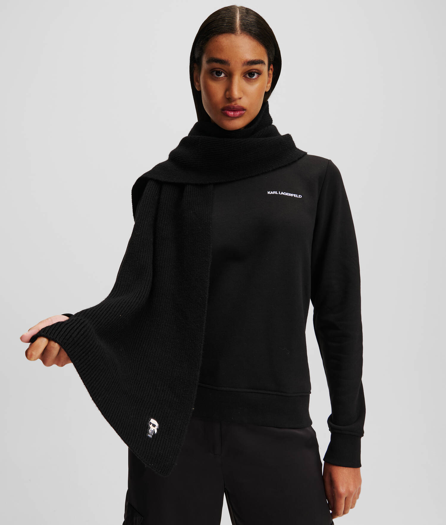 ÉCHARPE EN TRICOT K/IKONIK
