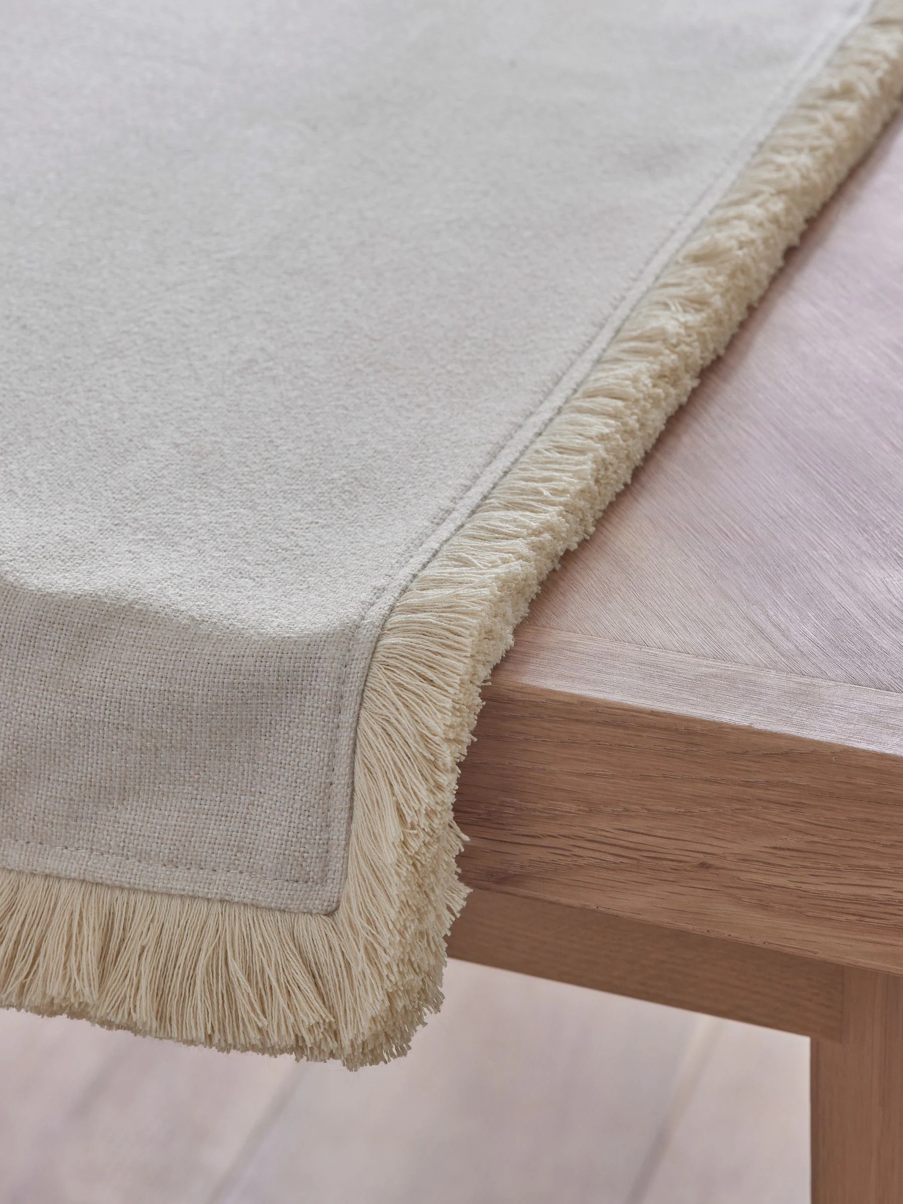 Dalby Fringe Table Runner
