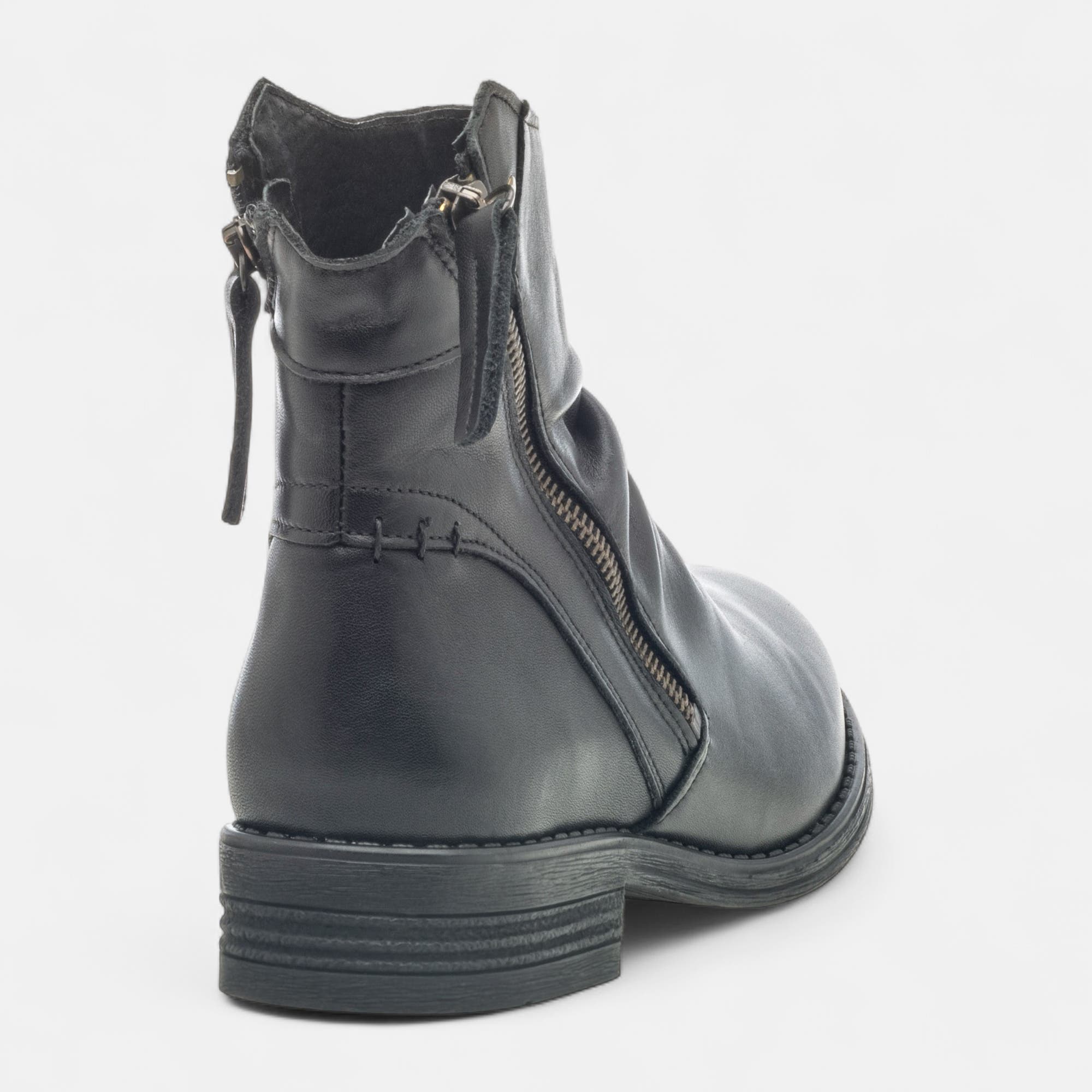 Bottines Femme en cuir noir