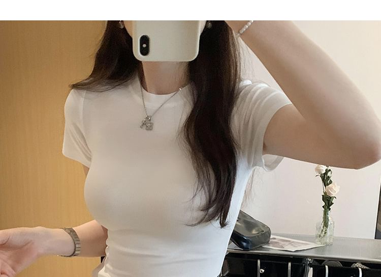 Asiris - T-shirt met korte mouwen, ronde hals en effen slim fit