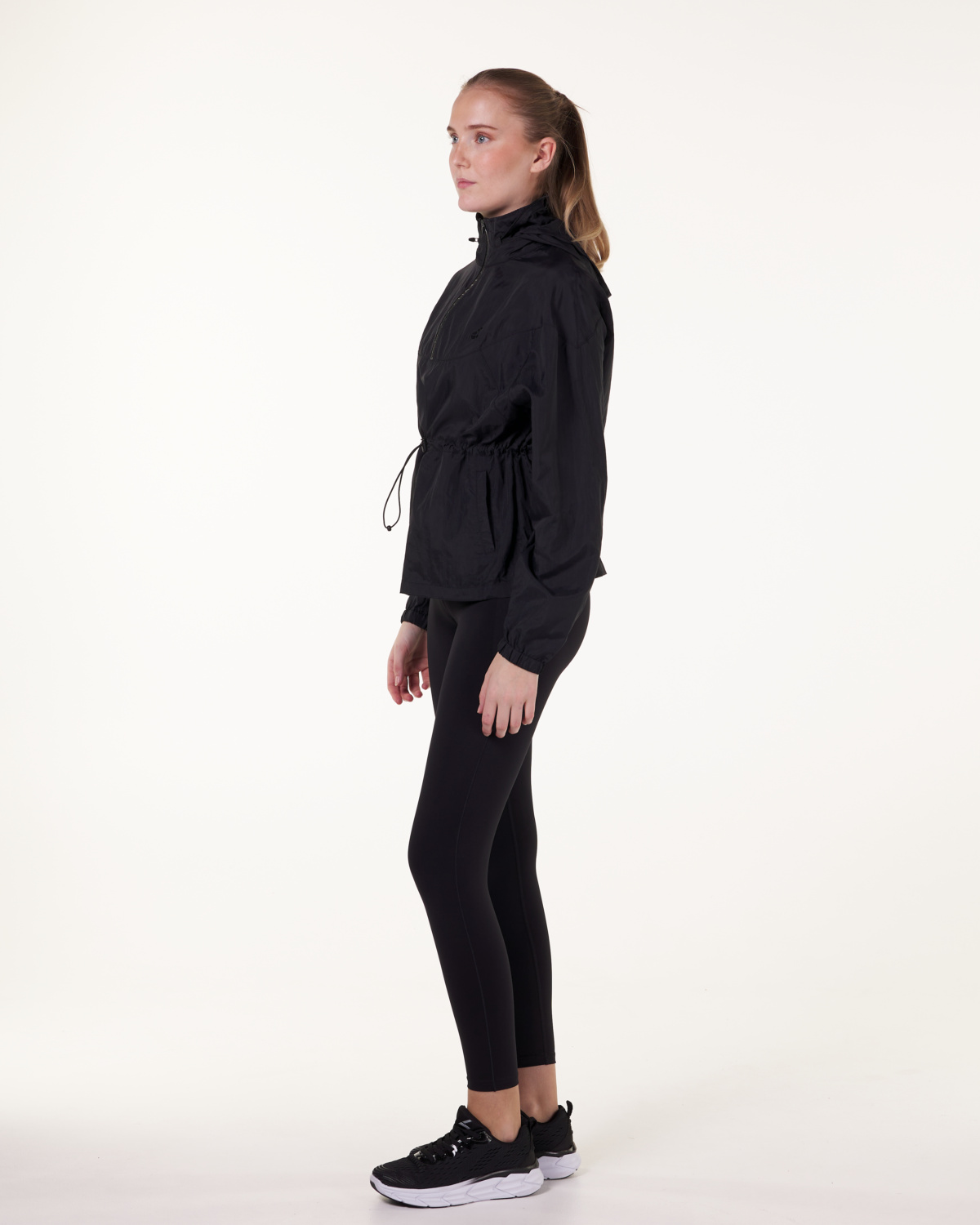 LEVITY Contour Jacket Black