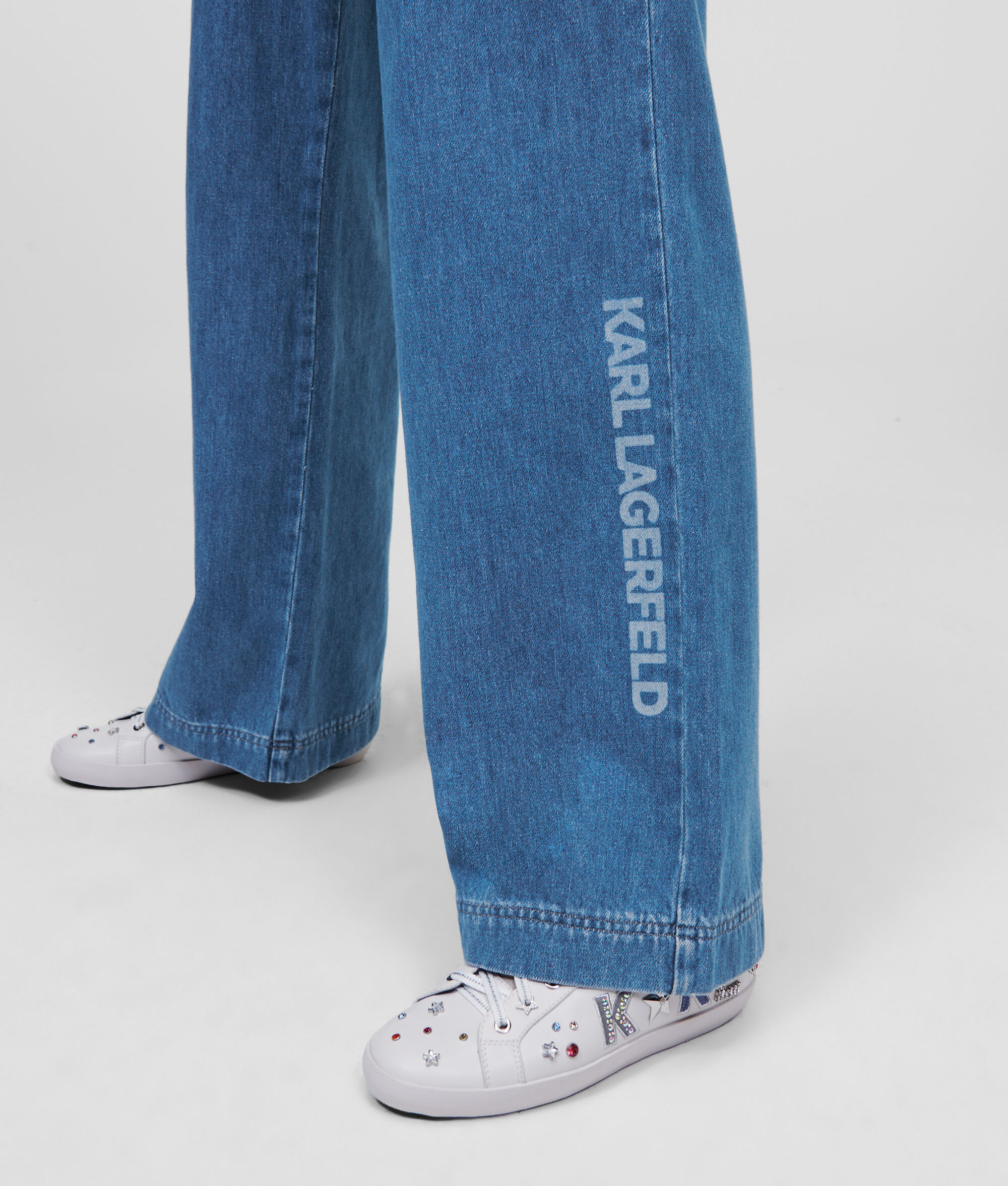 JEAN LARGE À TAILLE FRONCÉE