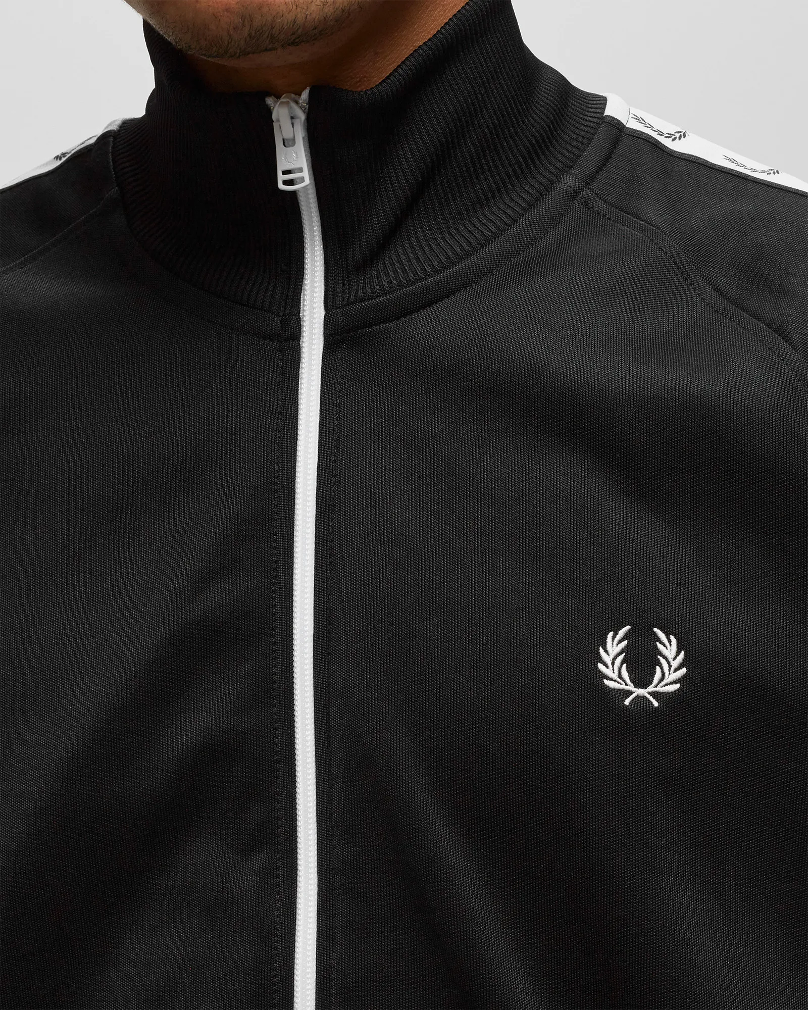Fred Perry TAPED TRACK JACKET