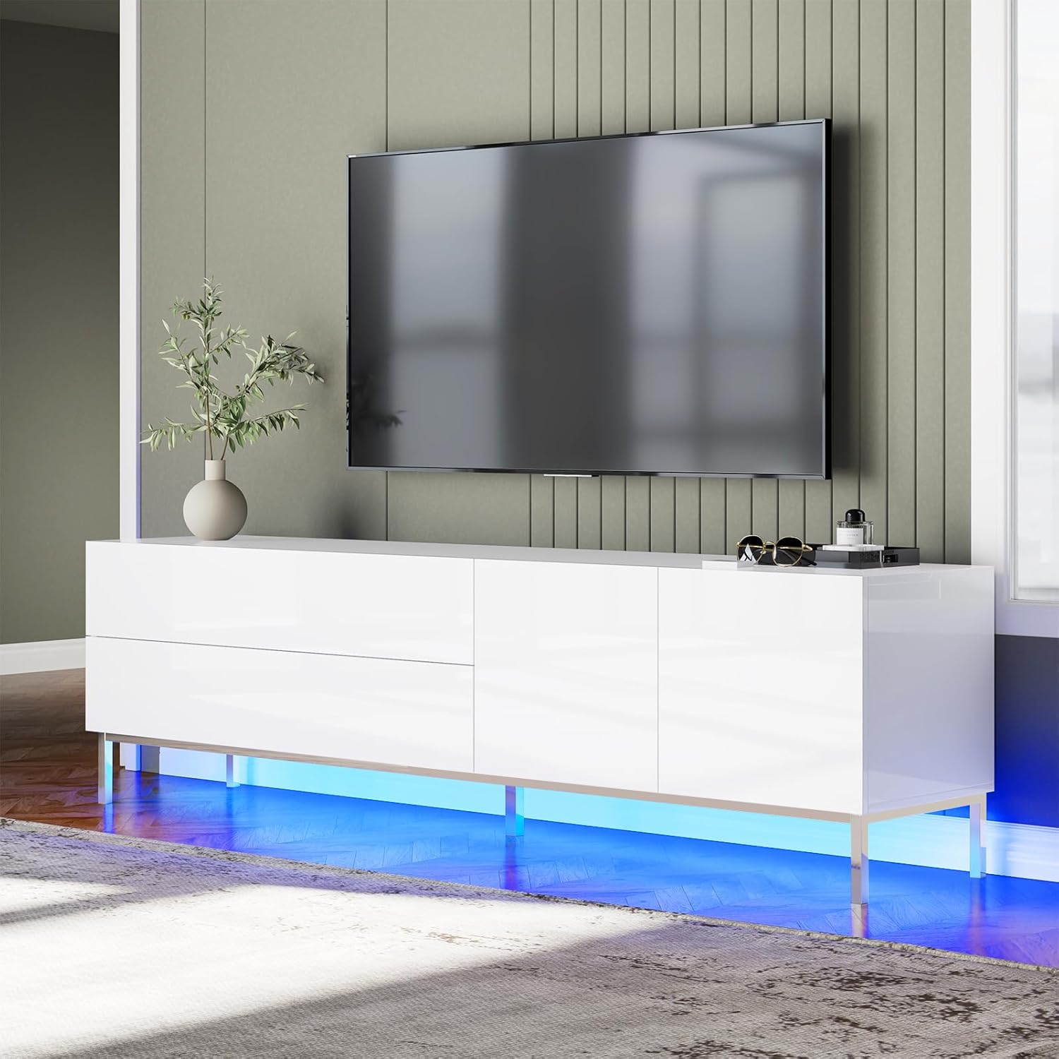 TV Lowboard Hochglanz Weiß mit LED, Fernsehschrank für Fernseher bis 80 Zoll, mit Schublade & Türen, 160 x 40 x 54.5cm, verchromten Füßen für Wohnzimmer & Schlafzimmer