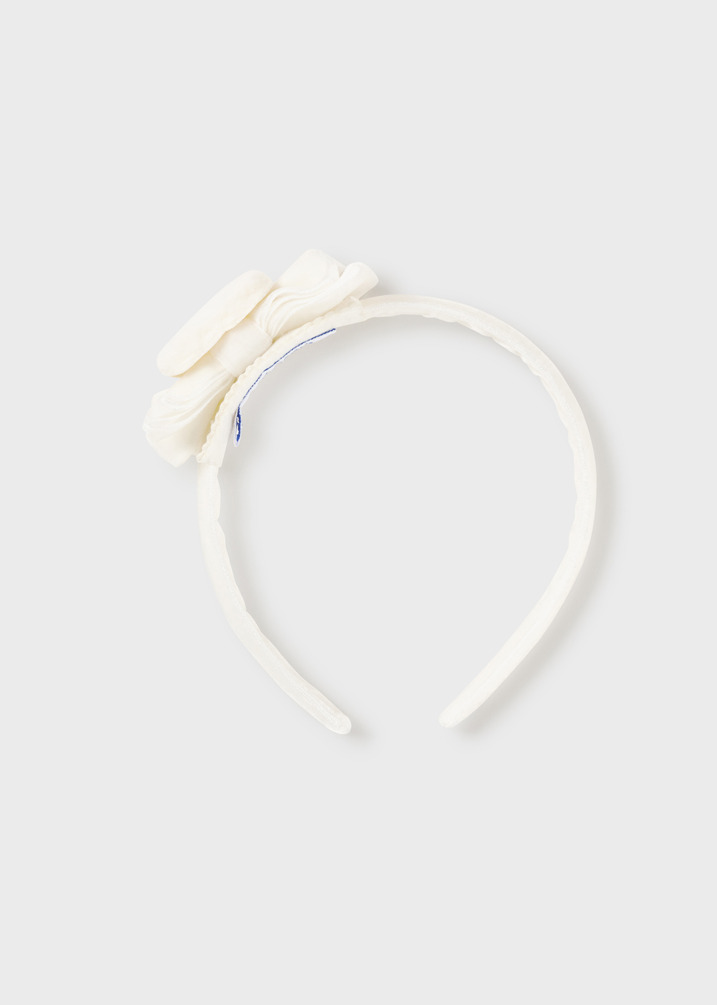 Faixa de cabelo para bebê com laço e coração.