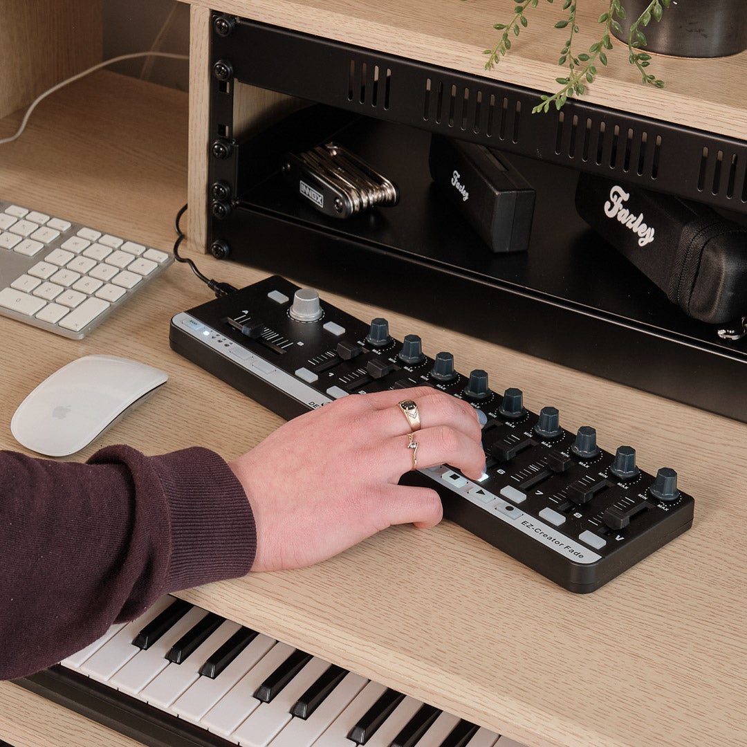 Devine EZ-Creator Fade USB/MIDI controller