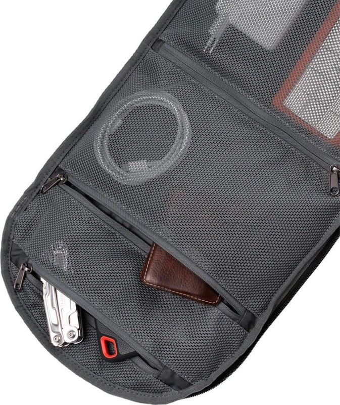 Db - Ramverk Backpack - Rugzak - Zwart - Polyester - 21L