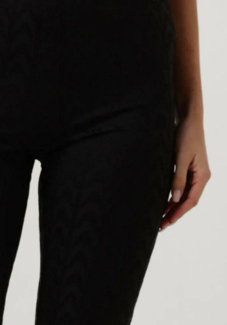 ALIX THE LABEL zwarte alix the label flared broek ladies knitted a jacquard knit pants