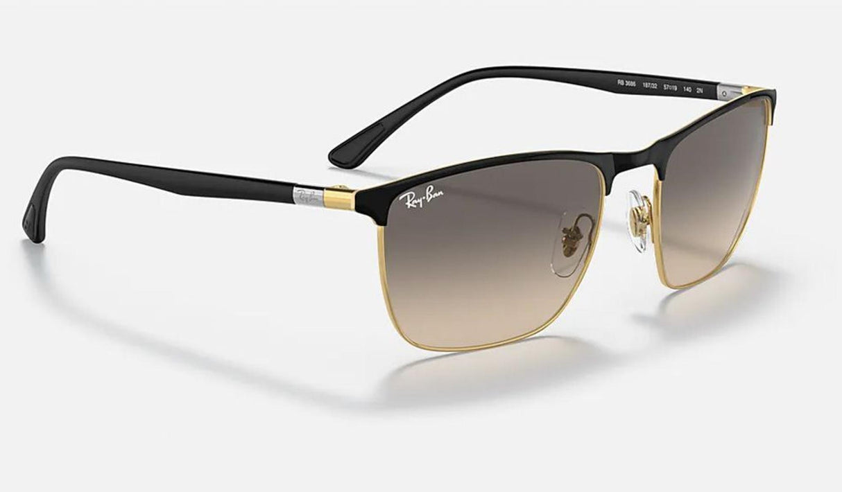 Ray-Ban<br>RB3686 Black On Arista