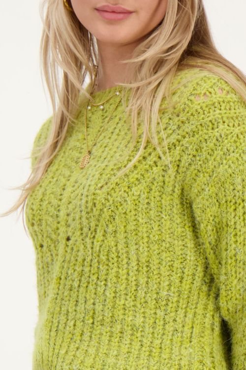 Groene trui gebreid