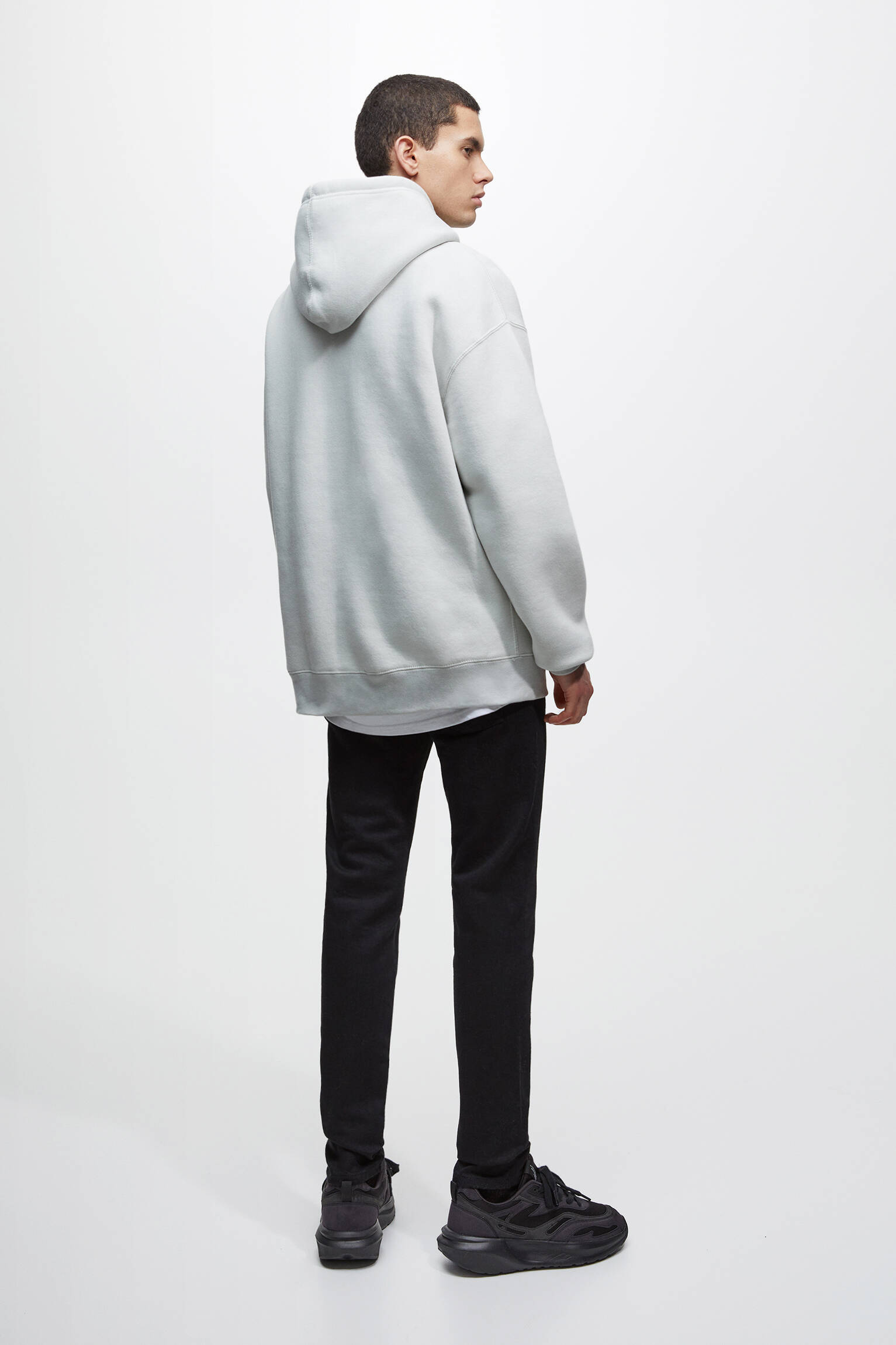 CALÇA JEANS SKINNY BÁSICA PRETA - PRETA