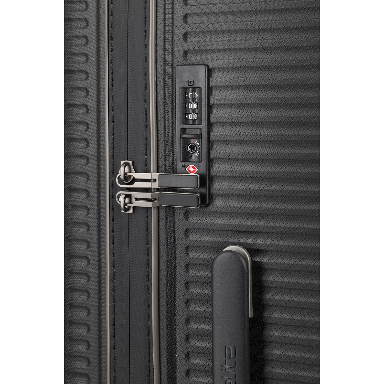 Travelite Roomer 4w Trunk M black