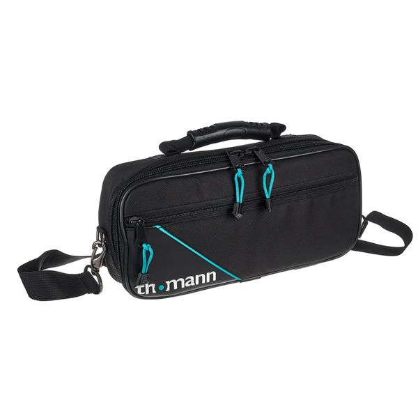 Roland JU-06A Bag Bundle