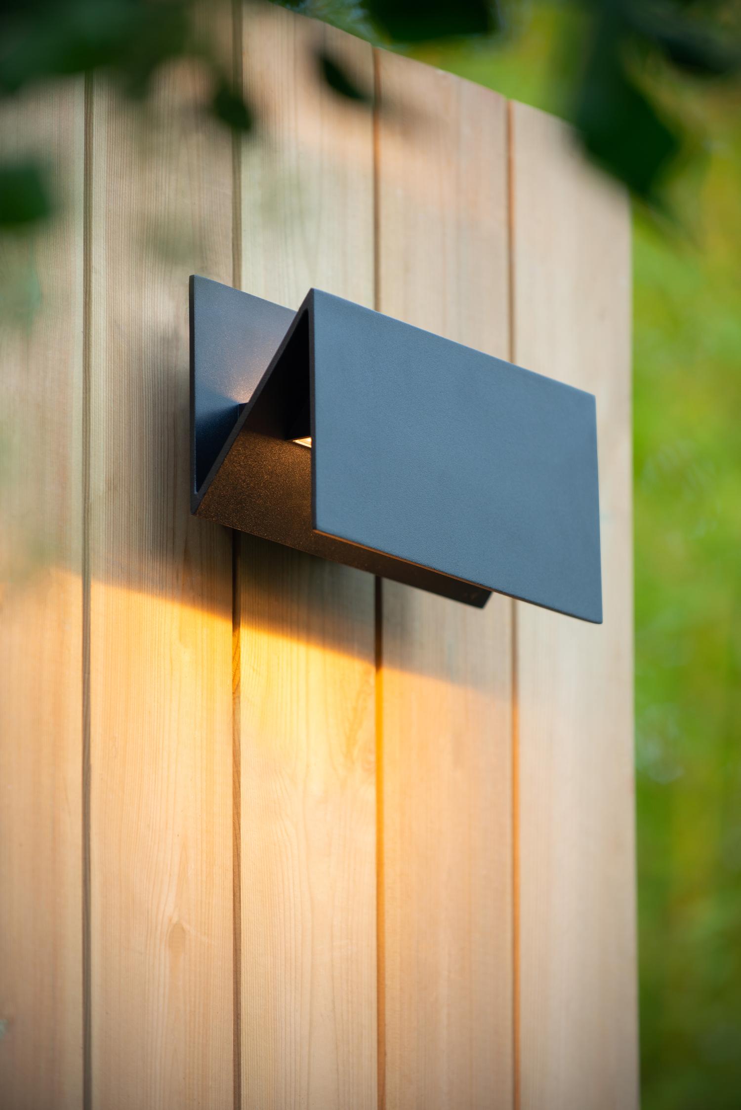 Swindon wandlamp buiten IP54 zwart