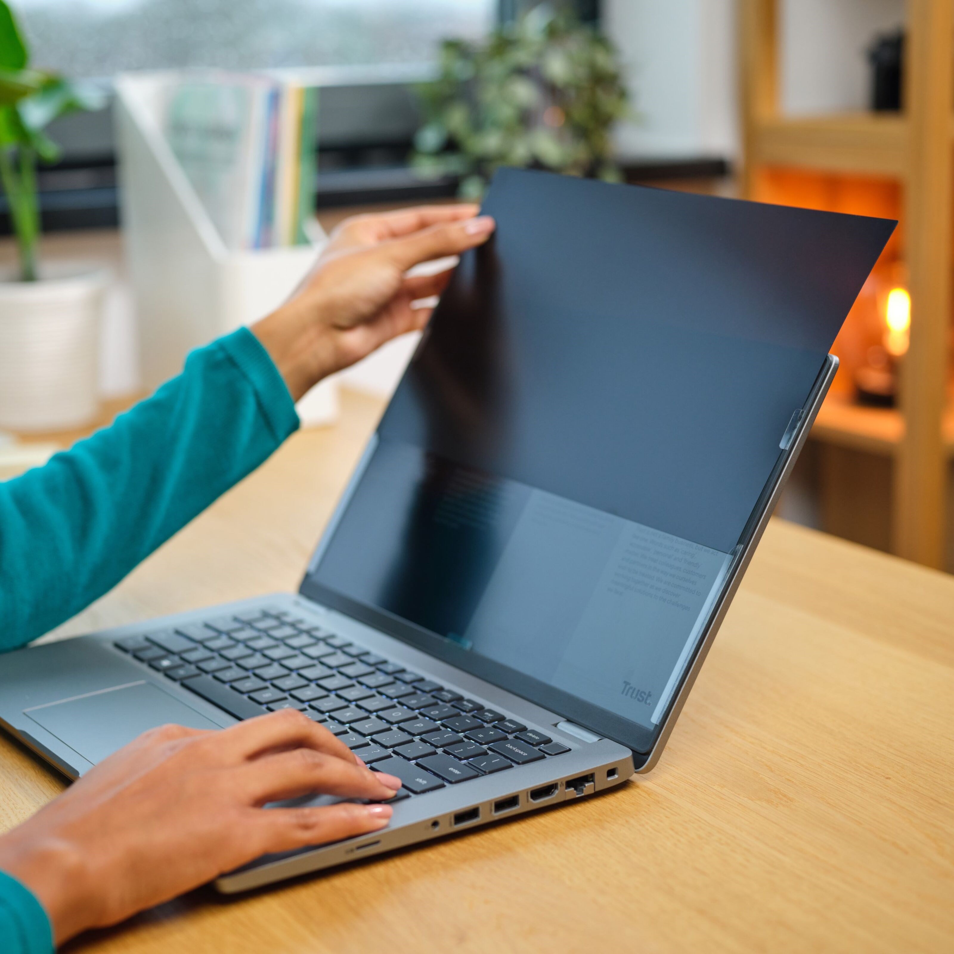 Trust Privacy Filter for laptop 14