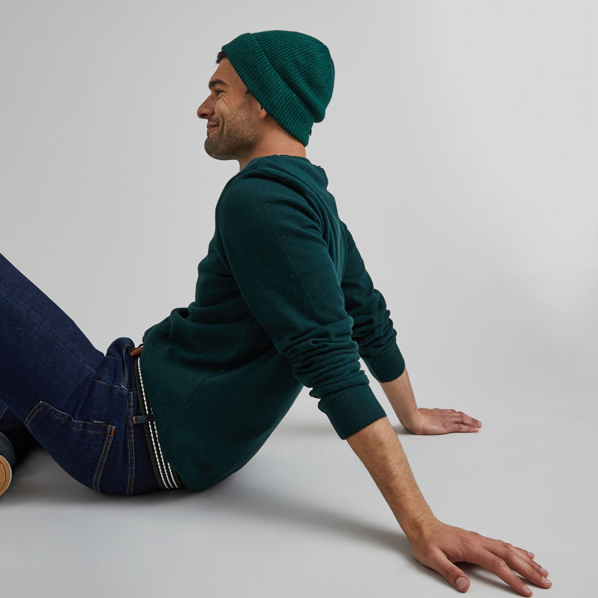 Bonnet vert foncé laine et polyamide recyclé - modèle Beany