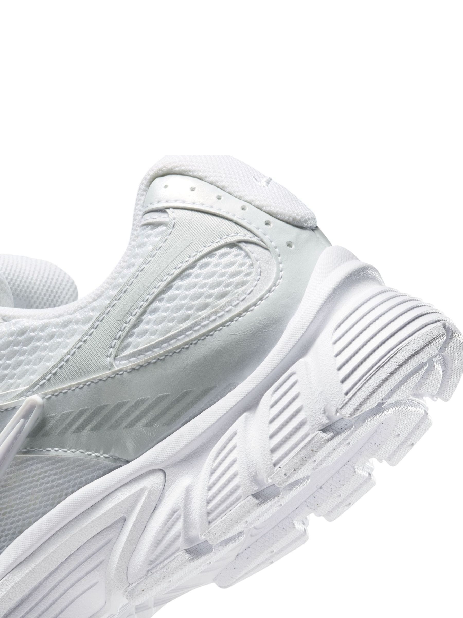 Wit - Nike V5 Runner hardloopsneakers