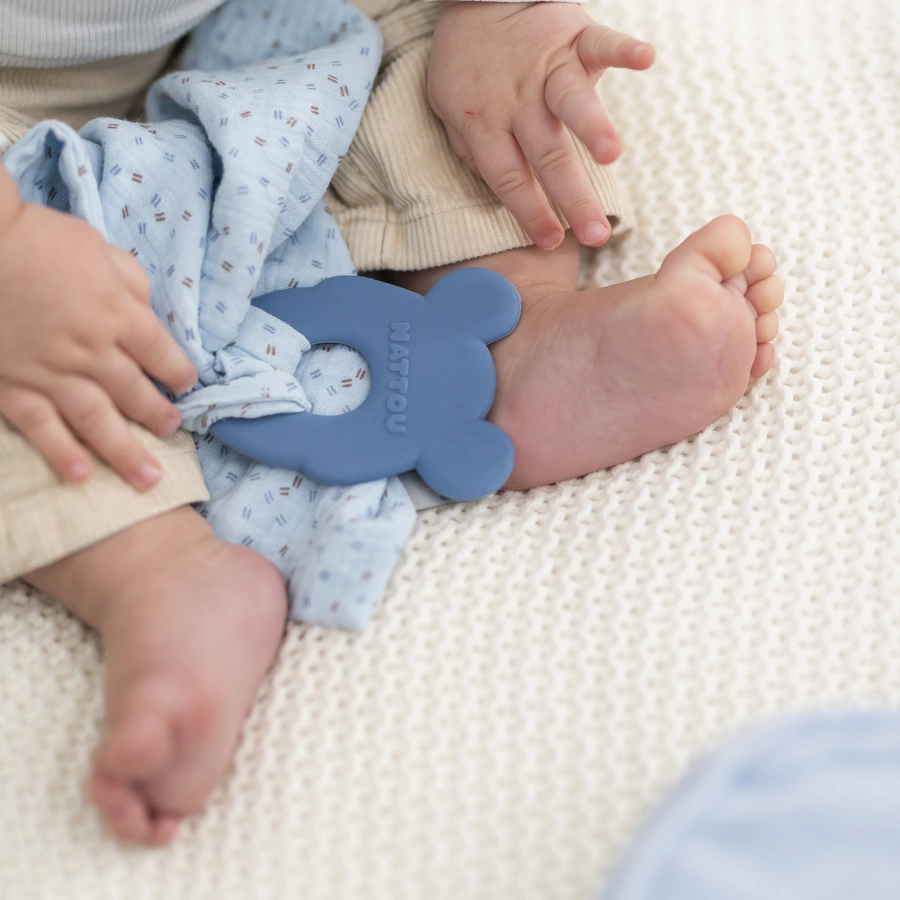 Nattou Beißring + Kuscheltuch blau