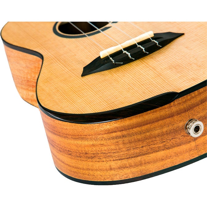 Flight Princess Series Victoria EQ-A Tenor elektrisch-akoestische tenor ukelele met gigbag