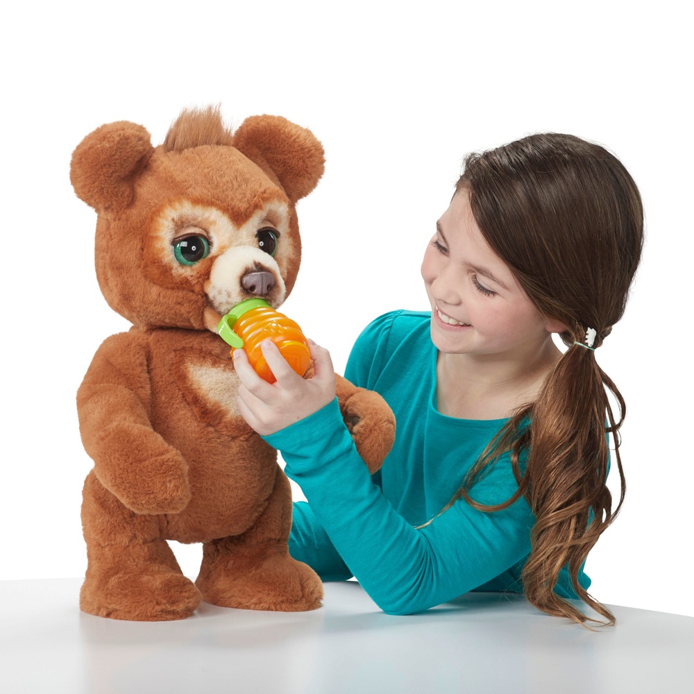 FurReal Cubby, der neugierige Bär