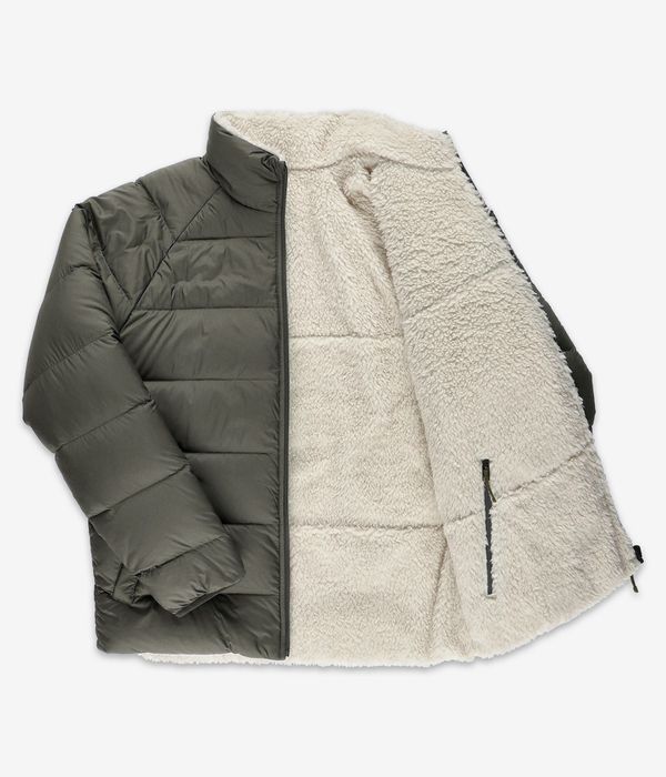 Patagonia Reversible Silent Down Jacke (basin green)