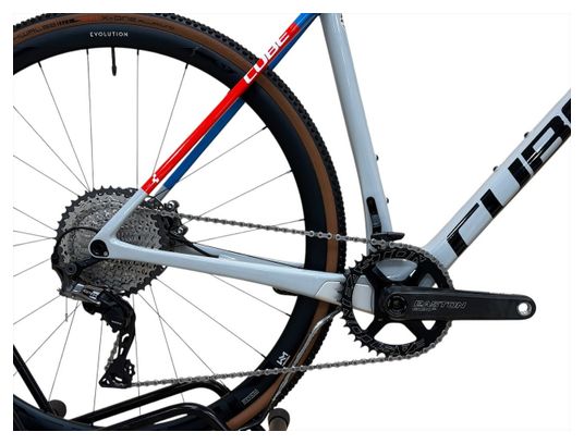 Produit reconditionné . Cube Cross Race C62 Shimano GRX 2022 . Cyclo-cross . Cube . très bon état