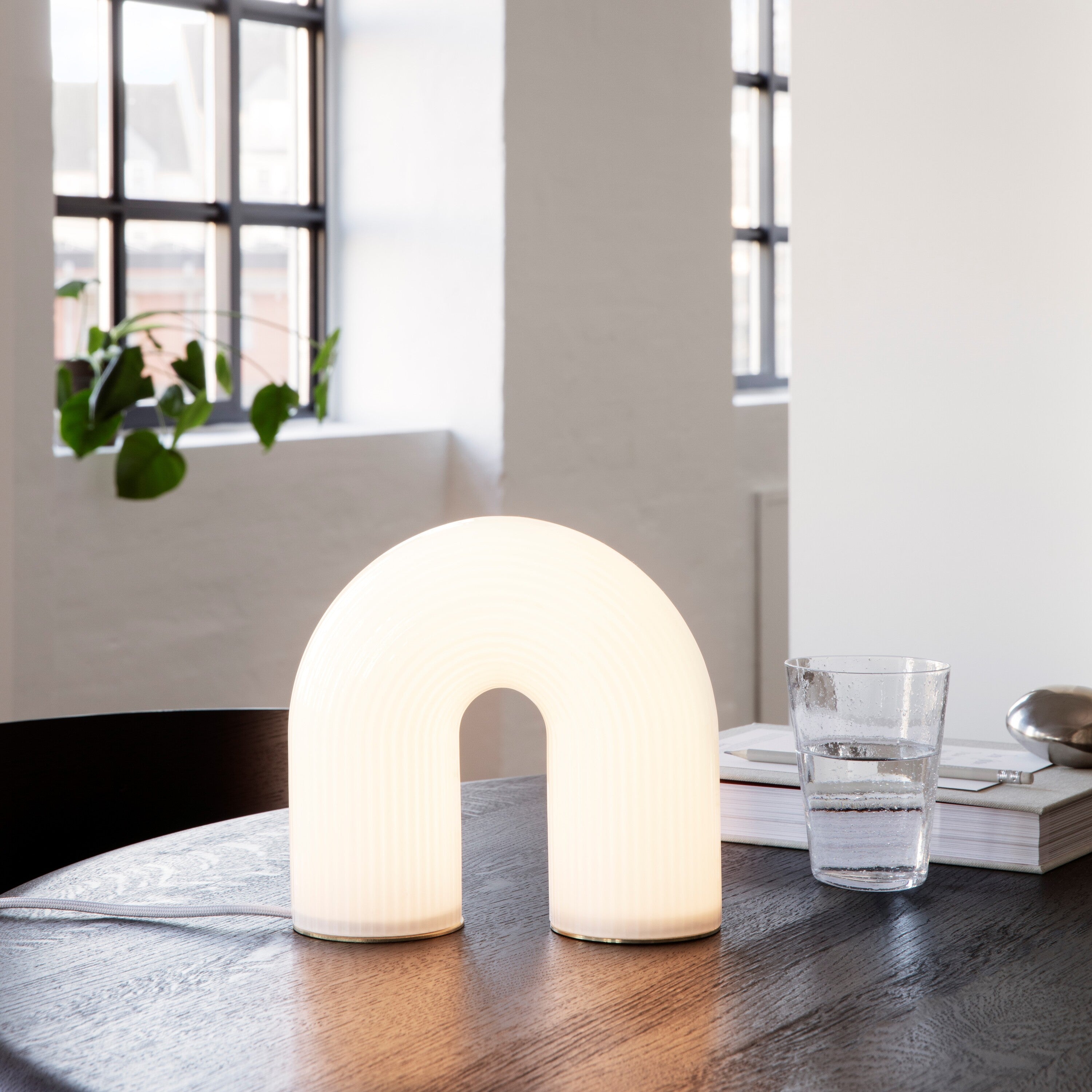 Ferm Living Vuelta Tafellamp